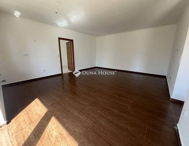 Elad� 86 nm-es h�z R�pcelak #5166822