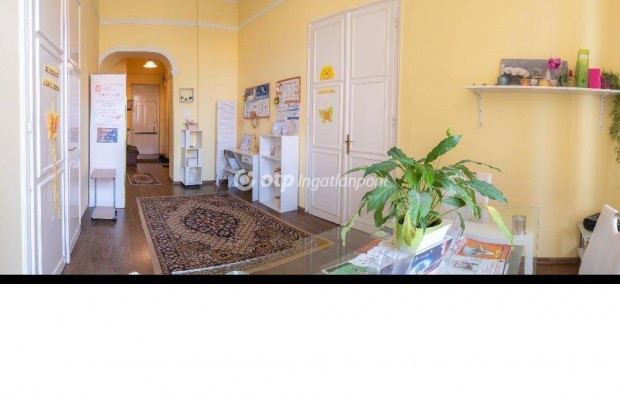 Elad� 86 nm-es lak�s Debrecen #5086789