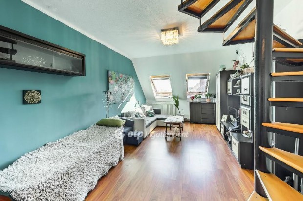 Elad� 86 nm-es lak�s Eger