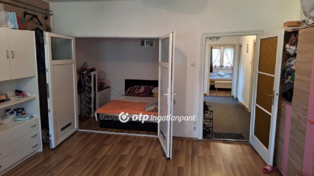 Elad� 87 nm-es lak�s Szeksz�rd