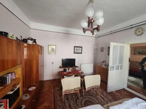 Elad� 88 m2 csal�di h�z, Csongr�d