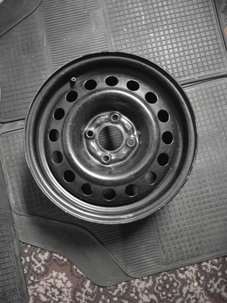 Elad 8 db Renault 14' lemezfelni