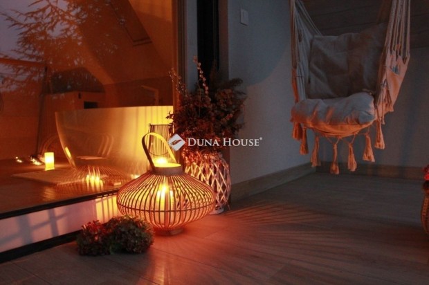 Elad� 90 nm-es h�z Fels��rs