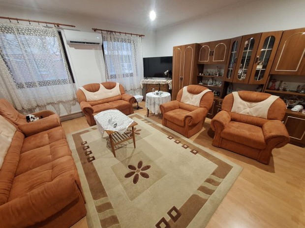 Elad� 91 nm-es Fel�j�tott t�gla lak�s H�dmez�v�s�rhely M�ria Val�ria