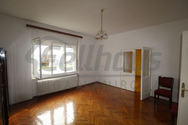 Elad� 92 m2 csal�di h�z, Kemenesp�lfa