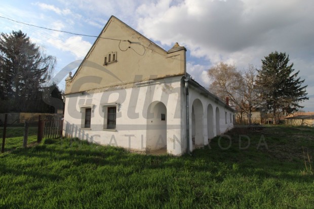 Elad� 93 m2 csal�di h�z, Kemenesp�lfa