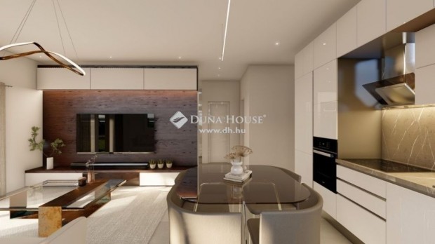 Elad� 94 nm-es h�z Kecskem�t