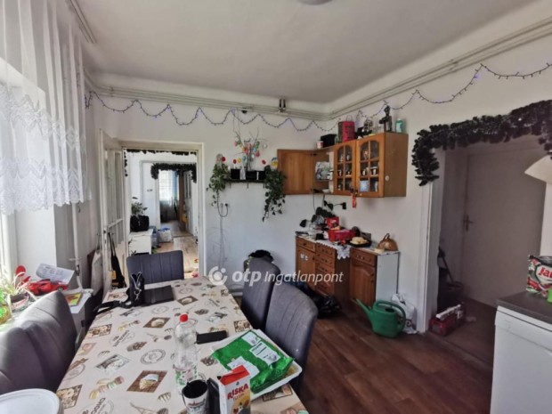 Elad� 95 nm-es h�z Vask�t