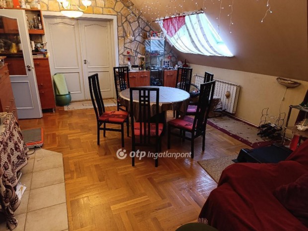 Elad� 95 nm-es lak�s Kecskem�t