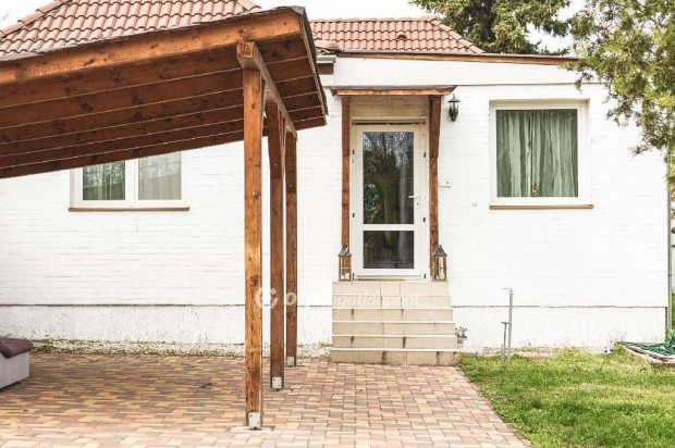 Elad� 98 nm-es h�z Baja