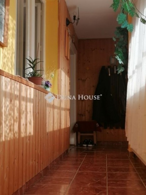 Elad� 98 nm-es h�z K�k�ny