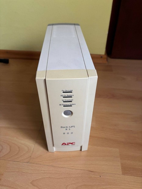 Elad APC Back-UPS RS 800VA