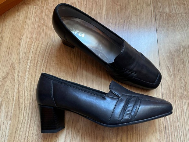 Eladó ARA női alkalmi fekete cipő 5.5 méret (táguló orr résszel)