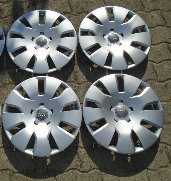 Elad AUDI gyri 16" dsztrcsa garnitra
