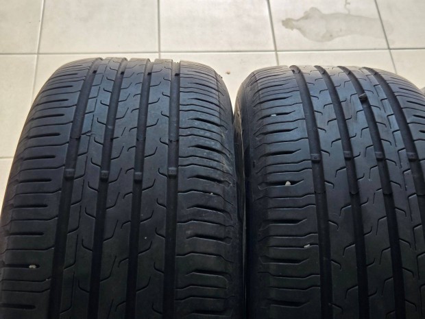 Eladó A Képeken Látható 4DB Continental 215/50/R18 Nyári Gumi