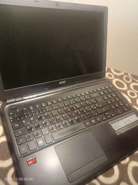 Elad Acer E1-522 laptop