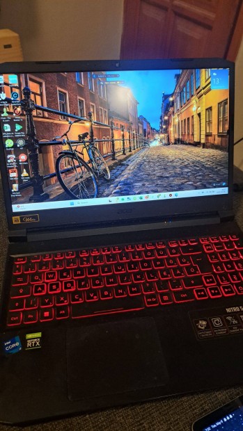 Eladó Acer Gamer laptop