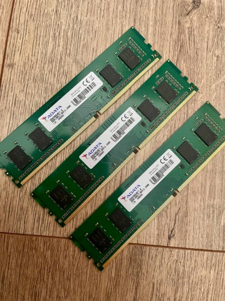 Elad Adata DDR4 ram 3x4 gb!