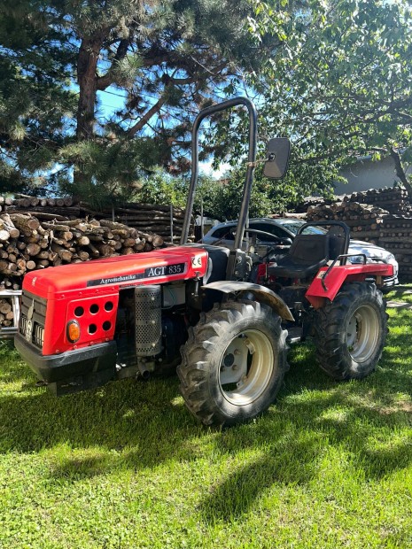Eladó Agt 835 traktor Vas vármegyében