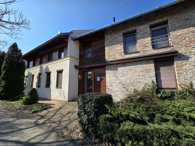 Elad� Apartman Gyul�n!