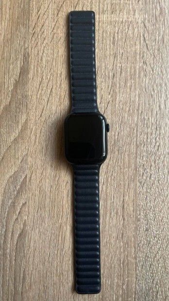 Elad Apple Watch Series 7 GPS 45mm Midnight + Apple Leather Link