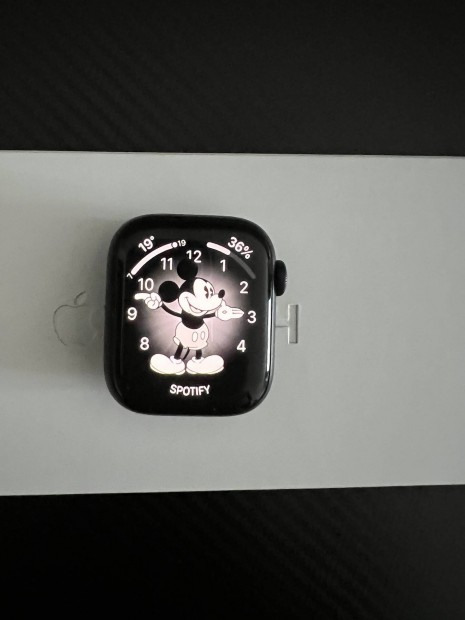 Elad Apple Watch series 8 midnight 41mm gps+cellular 100% akku