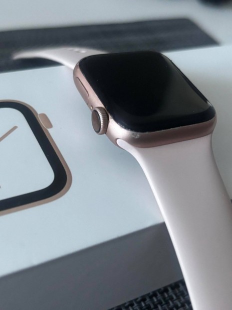 Elad Apple watch series 4 40mm pink GPS