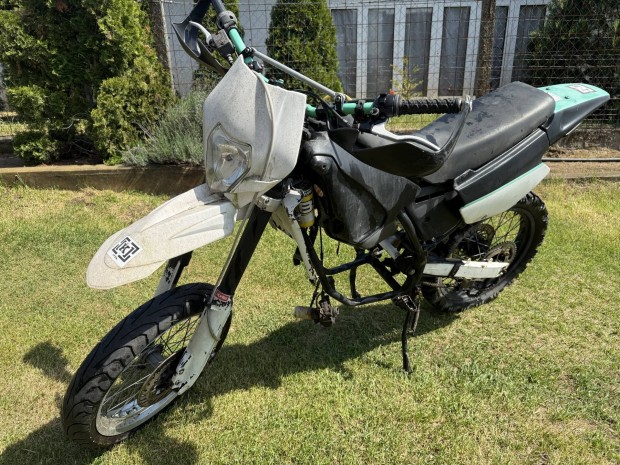 Eladó Aprilia MX50 blokk nélkül, foglalkozós (+2kerék)
