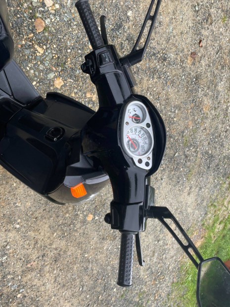 Eladó Aprilia Sportcyti ONe 2T
