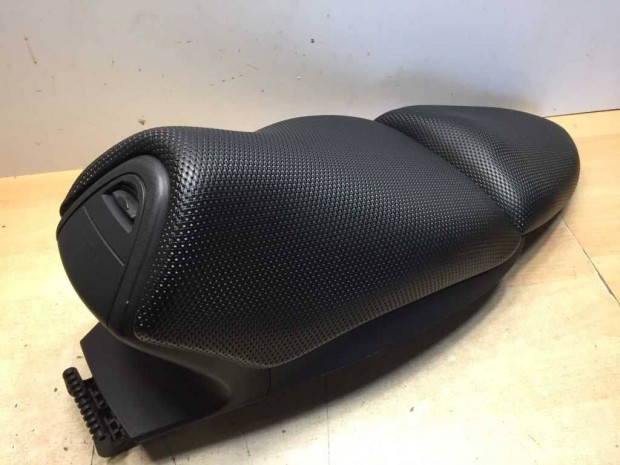 Elad� Aprilia Sr 50 Factory �l�s (Fekete), (�jrah�zott)06725