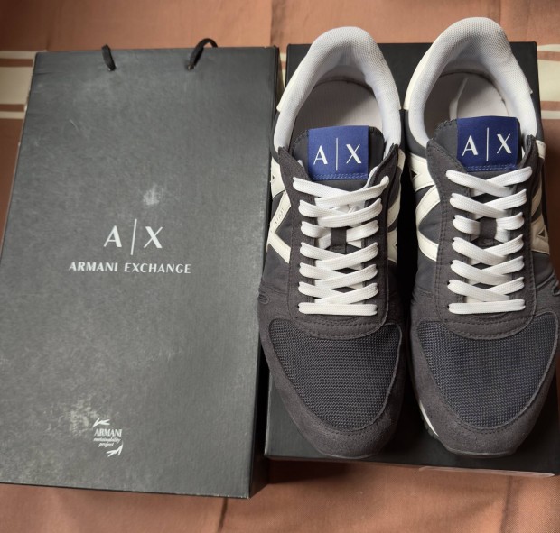 Elad Armani Exchange cip 43-as