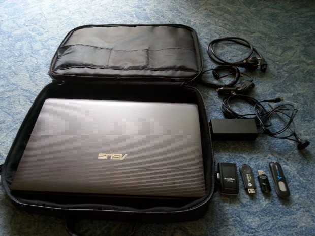 Elad Asus Laptop Asus x53b windows 8