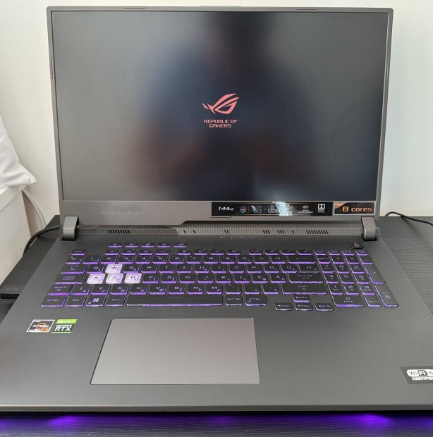 Elad Asus Rog Strix G713I Gyri Garancia 1,5 v