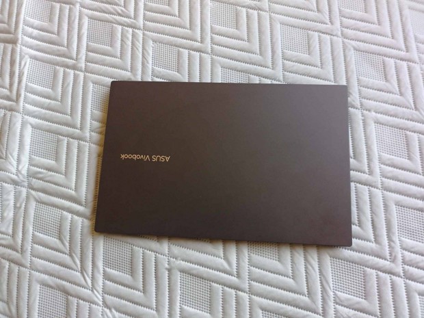 Elad Asus Vivobook X15, j llapotban, dobozban, sok garancival