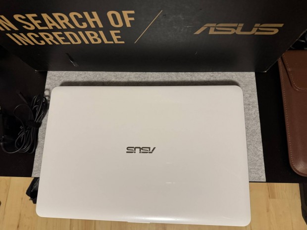 Elad Asus Vivobook X541s Fehr Notebook jszer llapotban