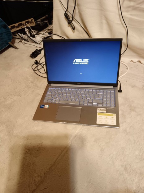 Elad Asus laptop