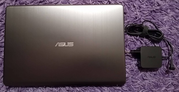 Elad Asus laptop (i5-8250u, 16GB DDR4, SSD + HDD, nvidia)