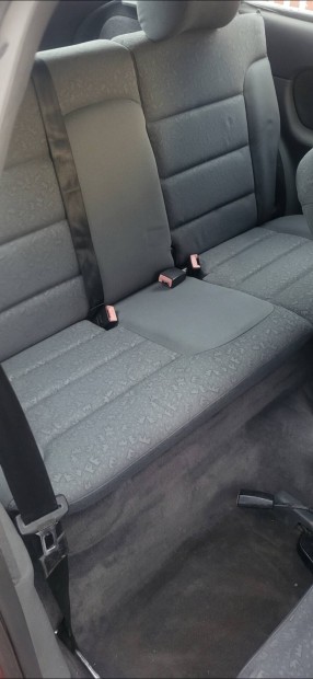 Eladó Audi A3 1.6 i, 98 évj, új vezérlés, új féltengely, új fék,