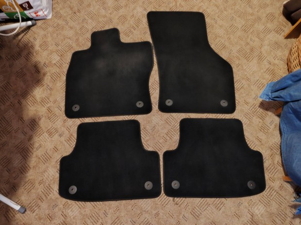 Elad Audi A3 Gyri Szvetsznyeg szett!!!