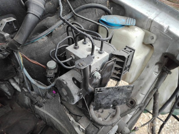 Elad Audi A6 C5 2.5 TDI ABS kocka tmb