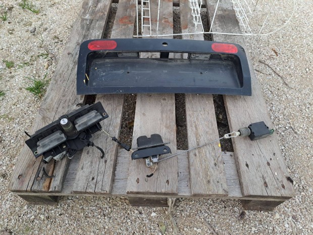 Elad Audi A6 C5 kombi csomagtrzr / kilincs / centrlzr vezrl