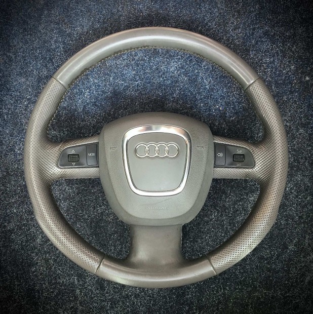 Eladó Audi B7 B8 hibátlan F1 tiptronic-os szürke, baige bőrkormány