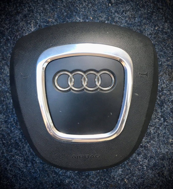 Elad� Audi B7 B8 l�gzs�k hib�tlan logoval. 40000ft. Bp/posta