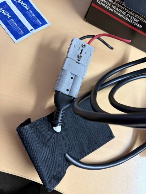 Elad� Aut� f�t�s 