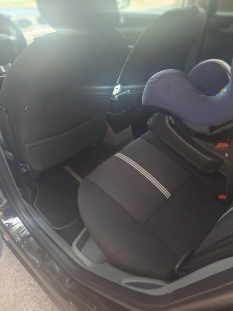 Eladó Autónk 15 kerületben