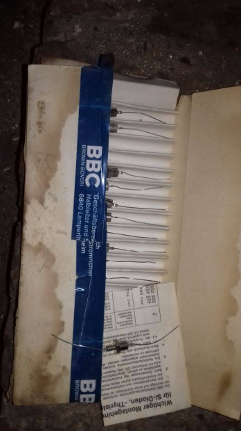 Eladó BBC DS9-16-A diódák 18db és egyéb diódák