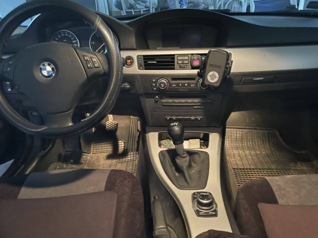 Elad� BMW320 D