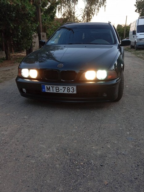 Elad BMW E39 523i 