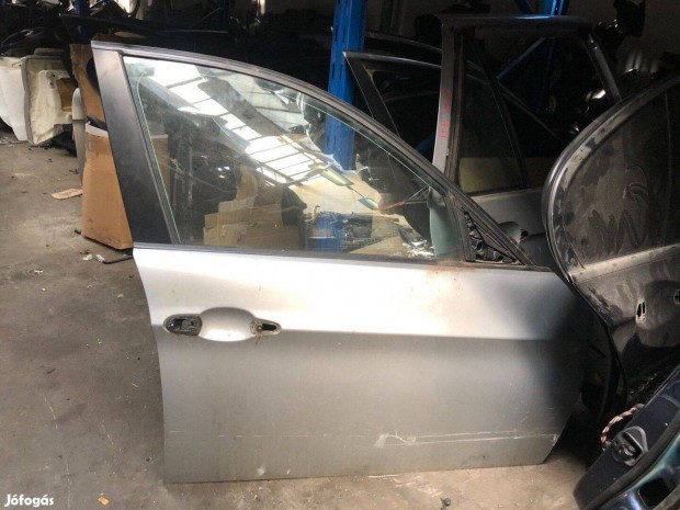 Eladó BMW E90 E91 ajtó j.e