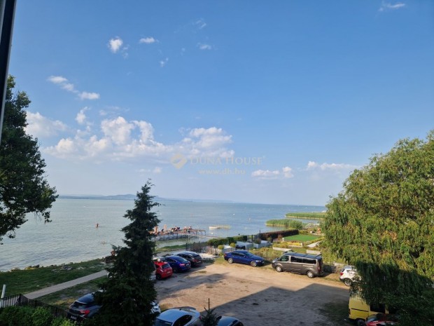 Elad Balaton parti, panorms laks Fonydon